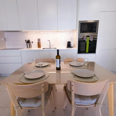 Modern 2br With Balcony And Gym Hh 公寓 塔维拉