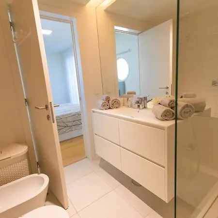 公寓 Modern 2br With Balcony And Gym Hh
