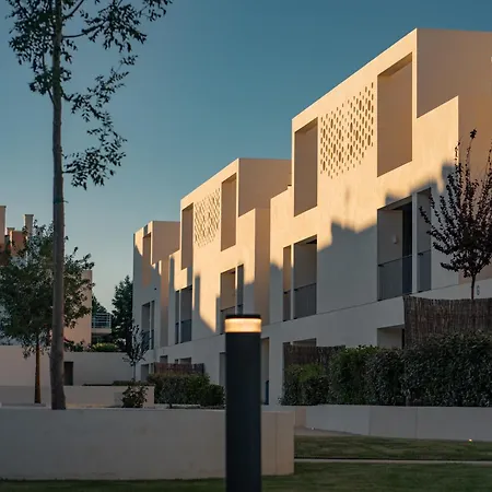 公寓 Modern 2br With Balcony And Gym Hh *